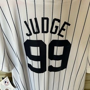 NWT Magestic Aaron Judge jersey size 10/12